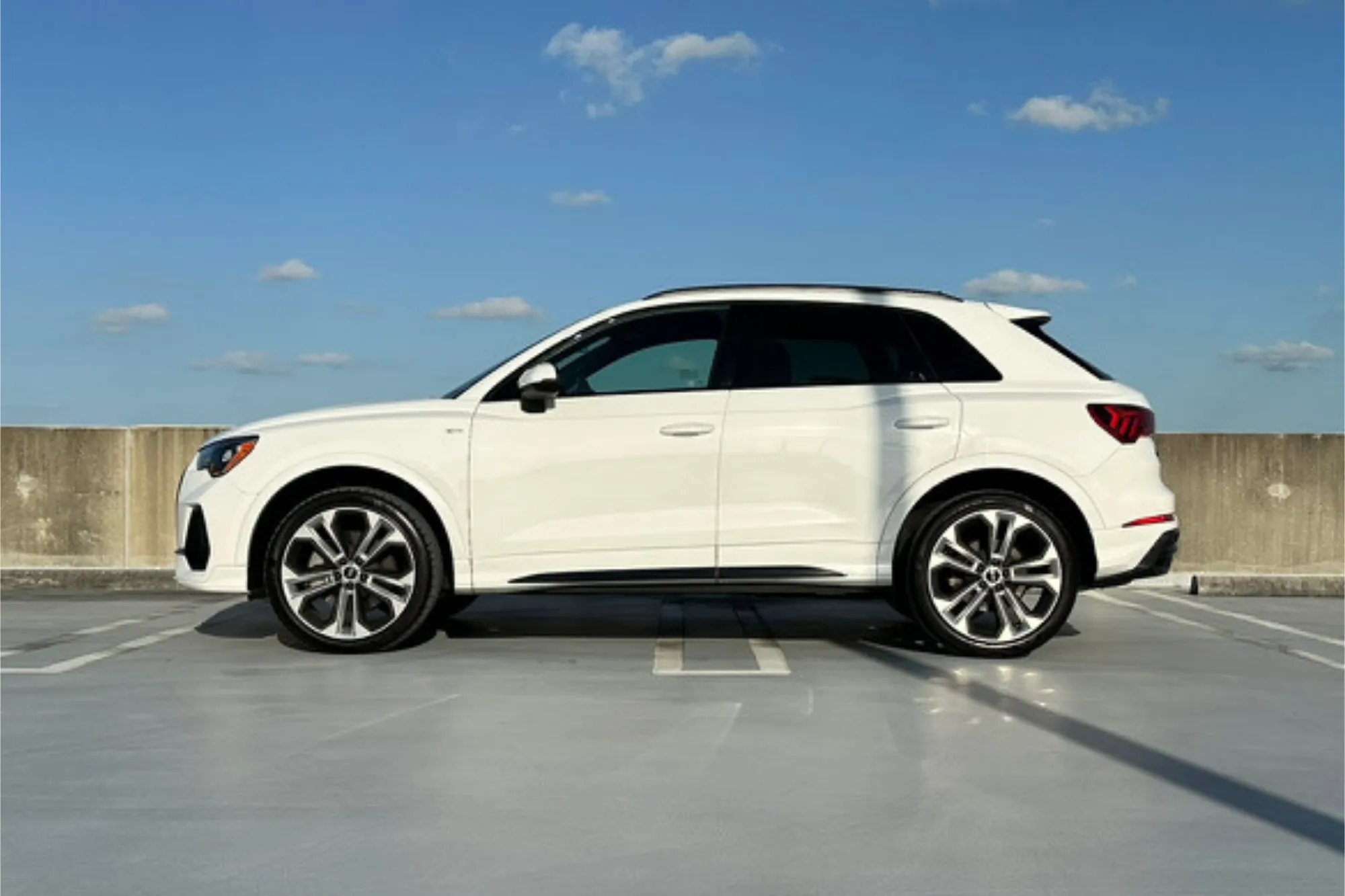 Audi Q3 gallery view